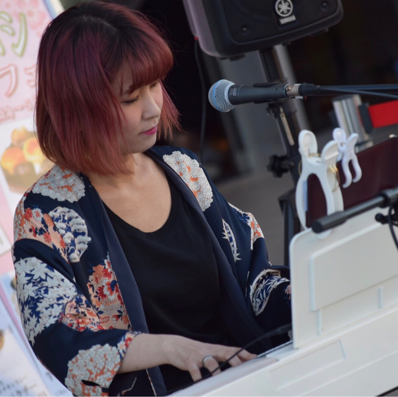 小鳥遊音｜ピアノ弾き語り＆ゆるトーク