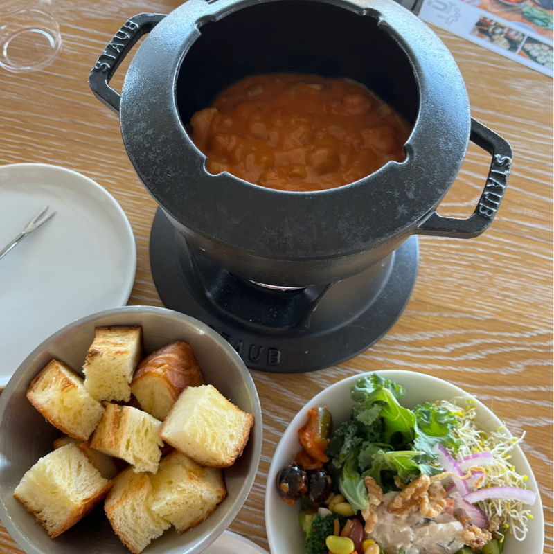 人生初のトマトクリームフォンデュ