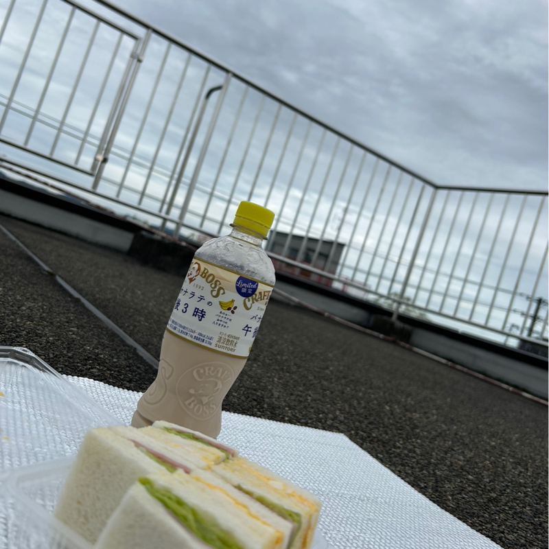 屋上でランチ🥪