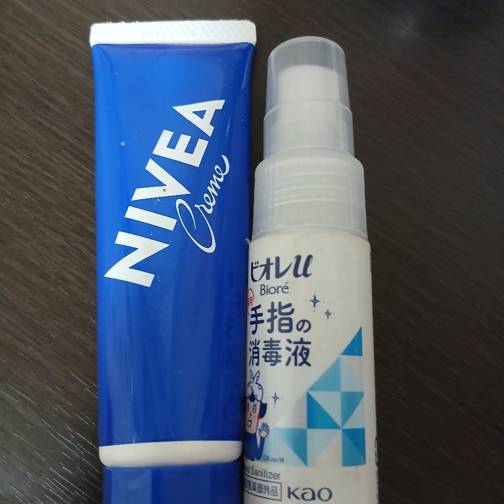 ハンドケアと消毒が、手放せない