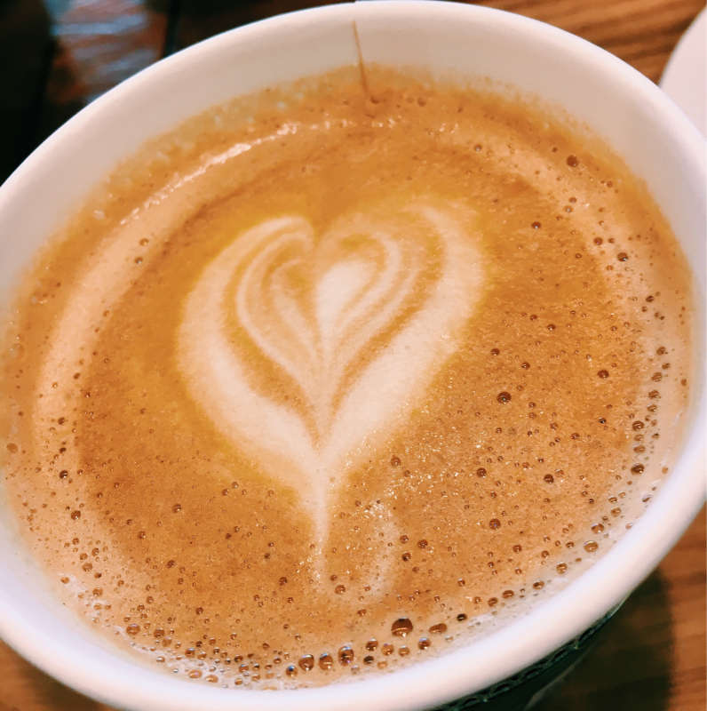 お久しぶり配信。紅茶とコーヒーとシュークリームの話。