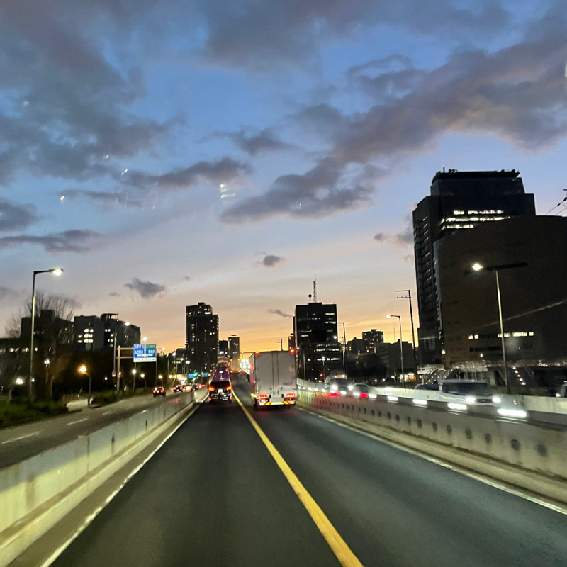 #2372 昼景と夜景と…