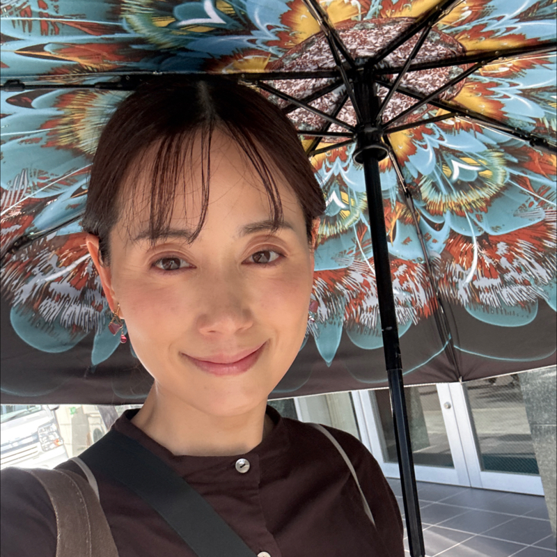 「お」の「、」と「絵」の「、」