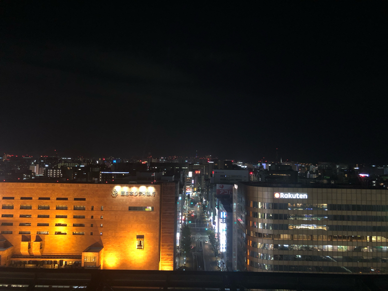 夜は寝night