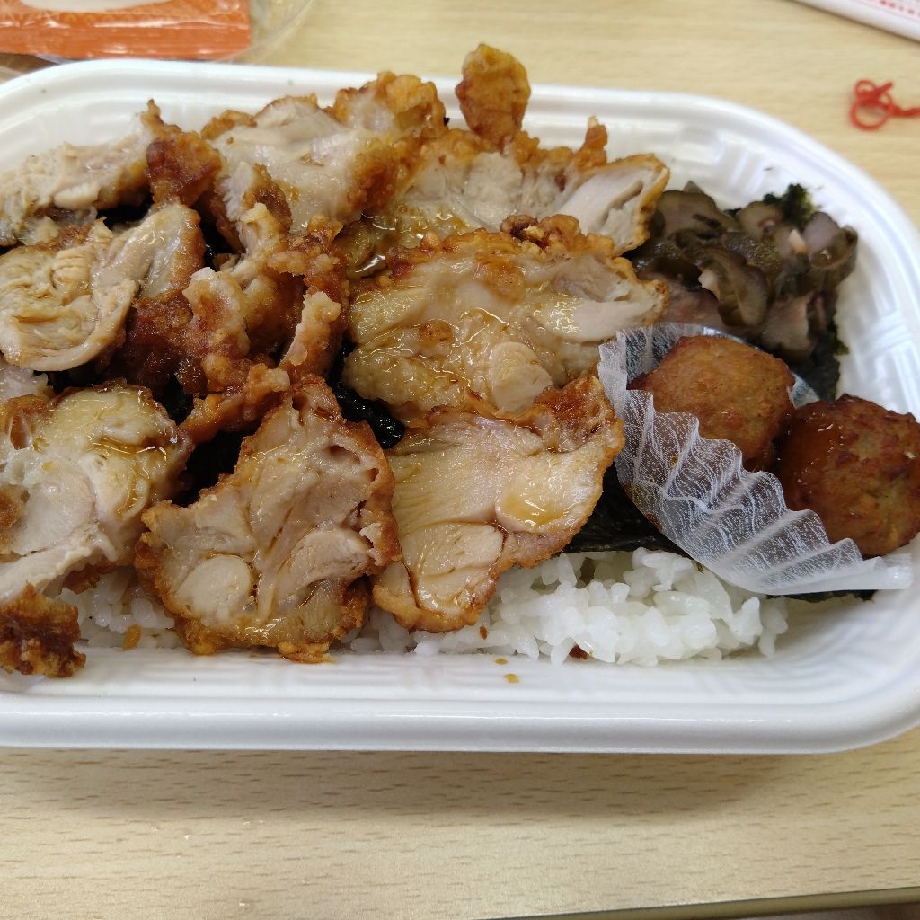 #1428『春装や とりめし弁当🍱‼️🍅』