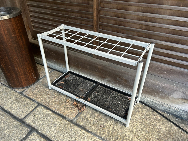 611.喉痛いので薬を買いました