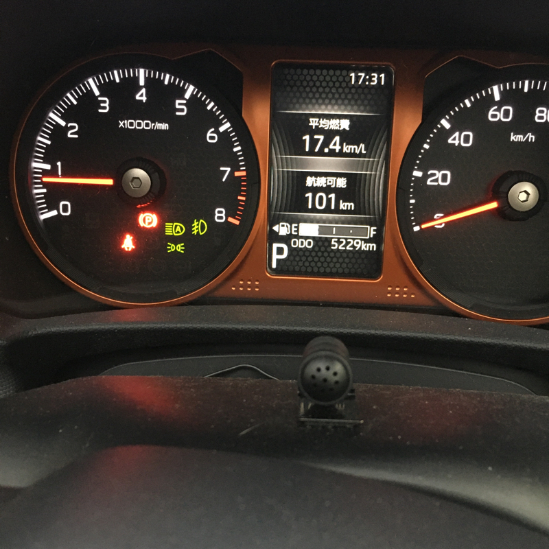 やたら居心地がいい夜のドラッグストア