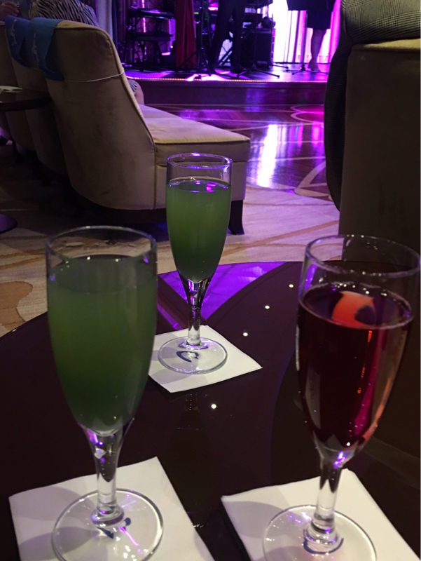 『バーチャルスナックすみれ』すみれママのでっかい独り言