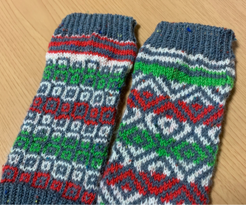 こんなん編んでました