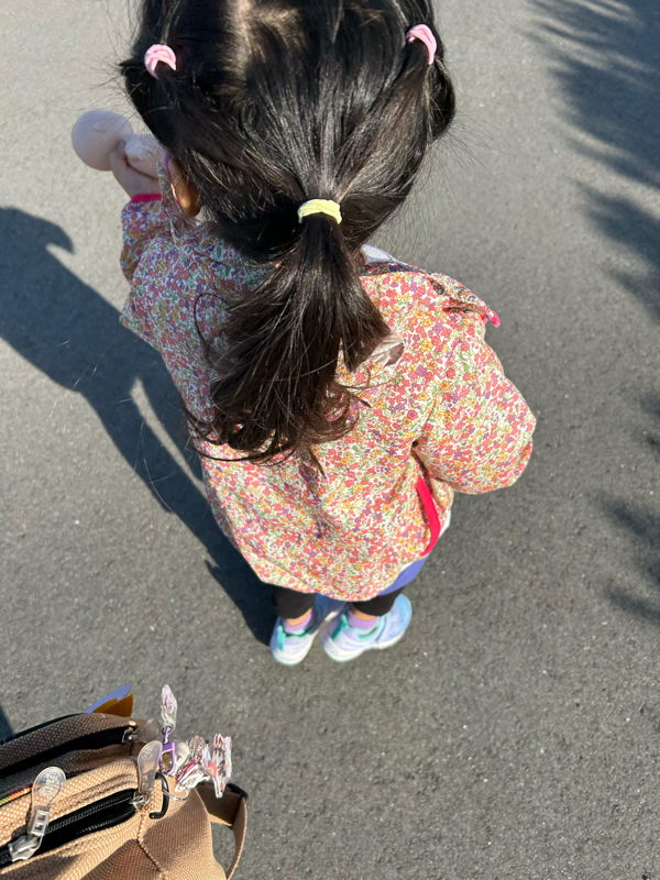 240213 娘の歌声　登園の車内にて