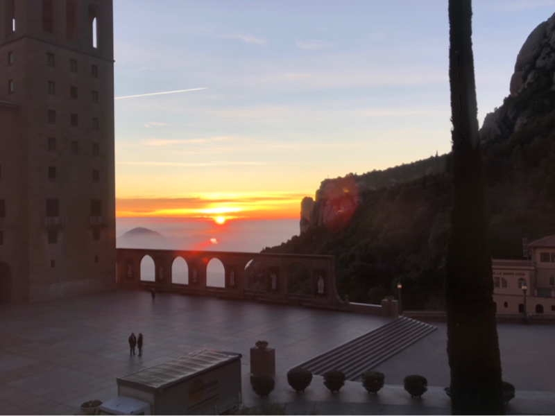 5分間休憩　背中肩を楽にするよ