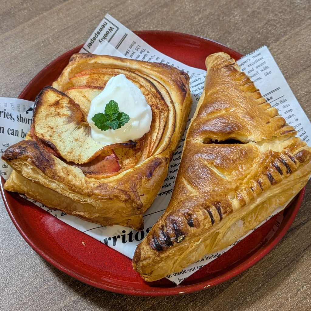 スコ休ミ(さんかくの焼こむぎ)