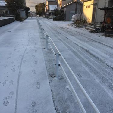 道路の凍結は本当に怖い件、コーラピーチ味初購入