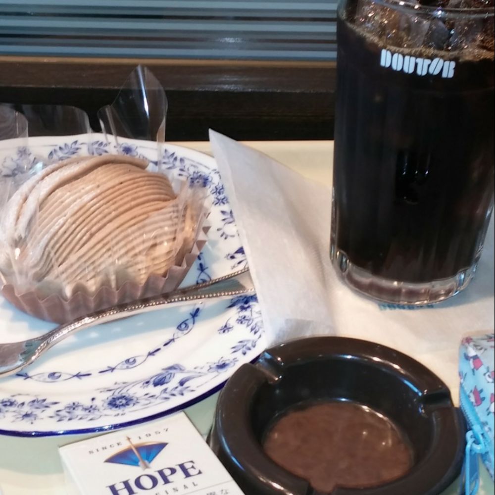 サムネの写真は昔のたまたま。でてきた。モンブラン🎵関係ないね