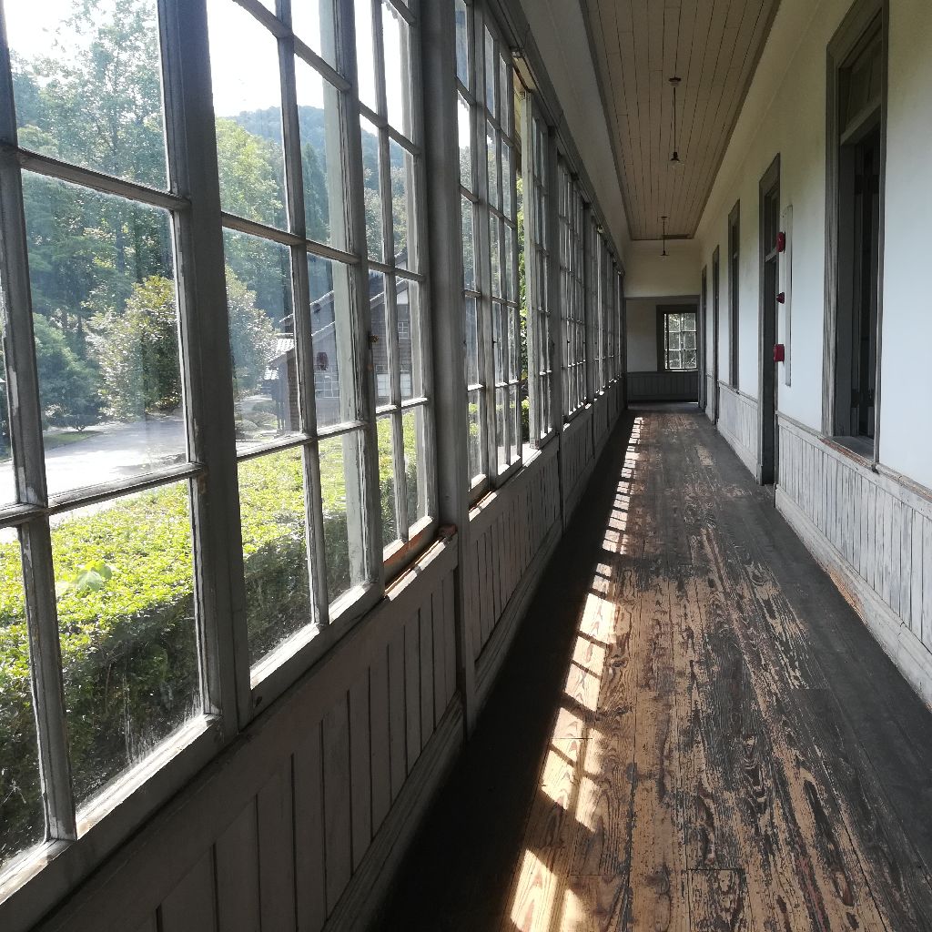 すみっこお話会