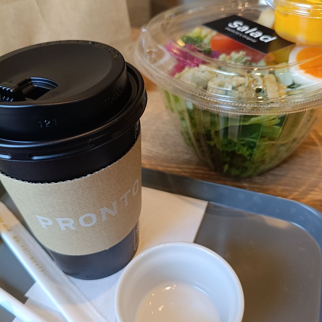 カフェにて