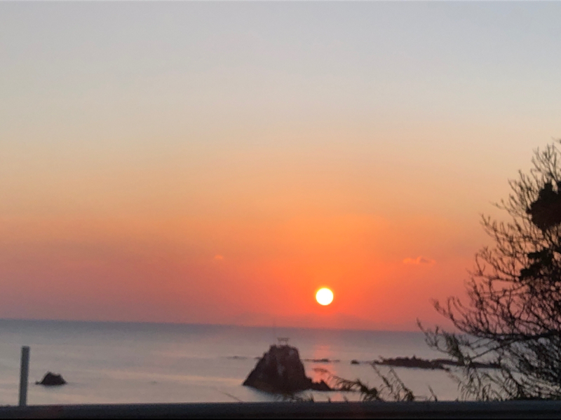 #鹿児島県阿久根市の牛ノ浜より。