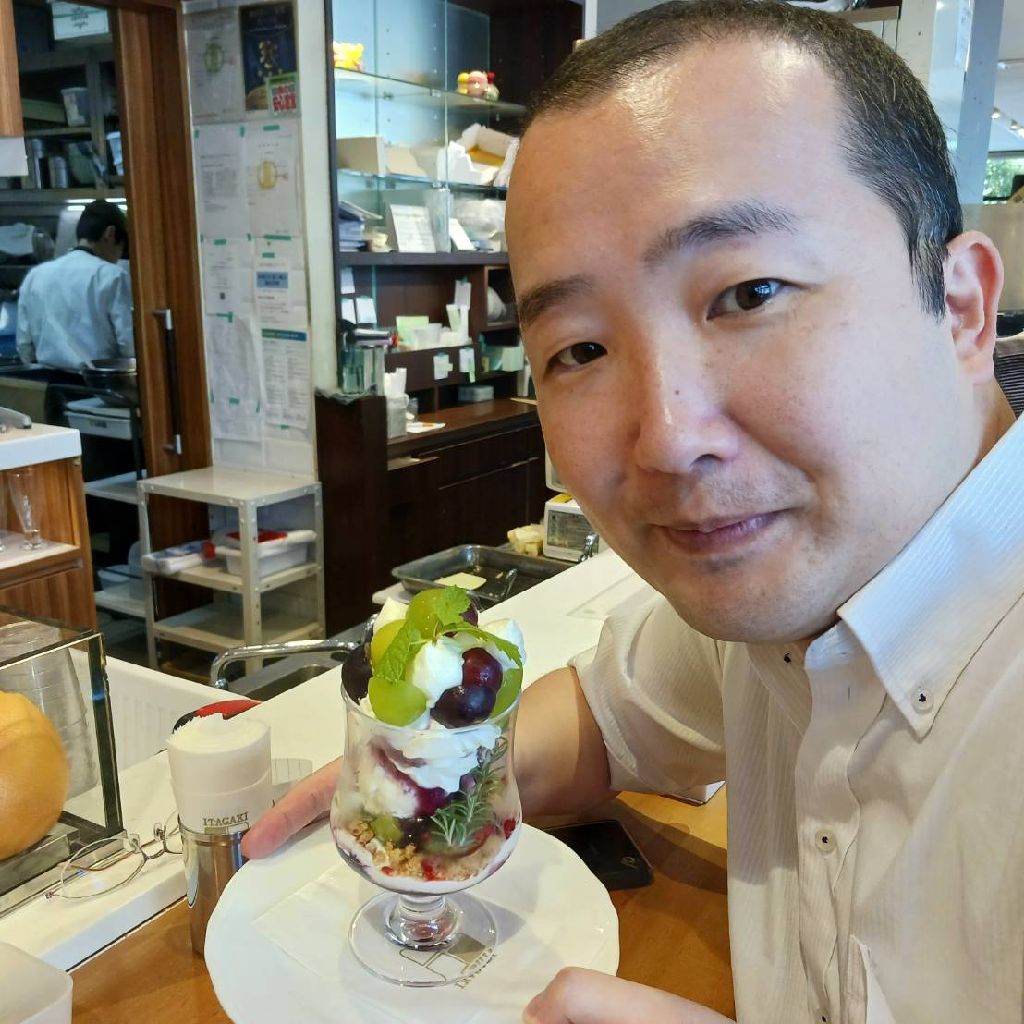 仙台食べ歩きではしゃぐ喜太郎