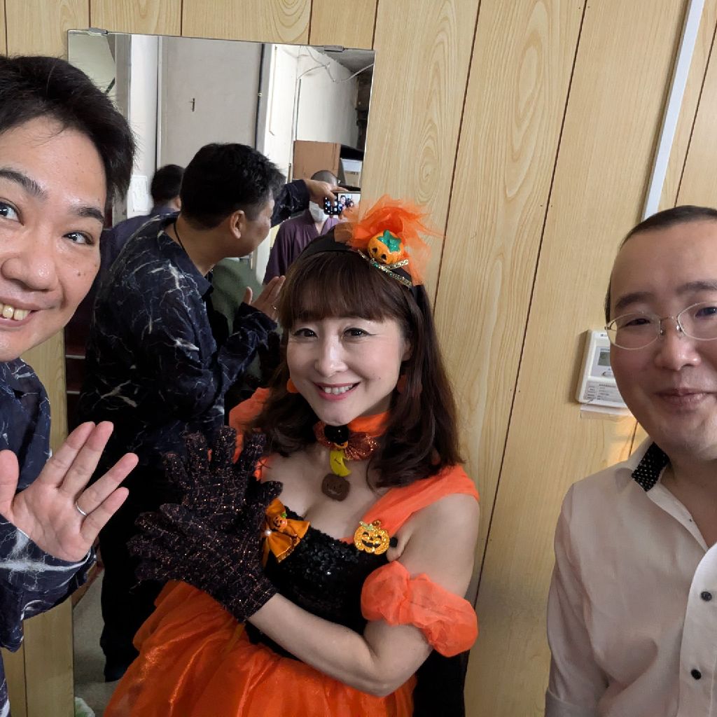 浅草演芸ホール初日の都民の日ではしゃぐ喜太郎