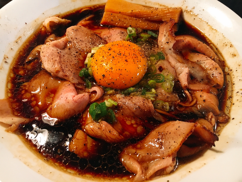 09.ブラック肉玉ラーメンを食べた話