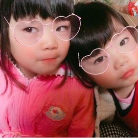 前座でコラボ「我が家の双子ちゃんと赤ちゃん」