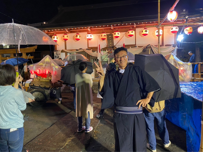 朝ラン19℃。雨の中がんばった秋祭りの神楽巡行の涙が出る感動的名場面と猫vs猫の大一番。#1627