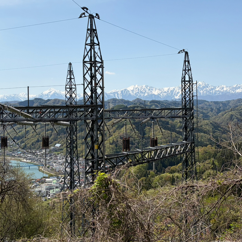 夕方ラン17℃。生まれ育った町を母と見下ろす北アルプスと果てない睡眠と毎日走る男のブログ。#1839