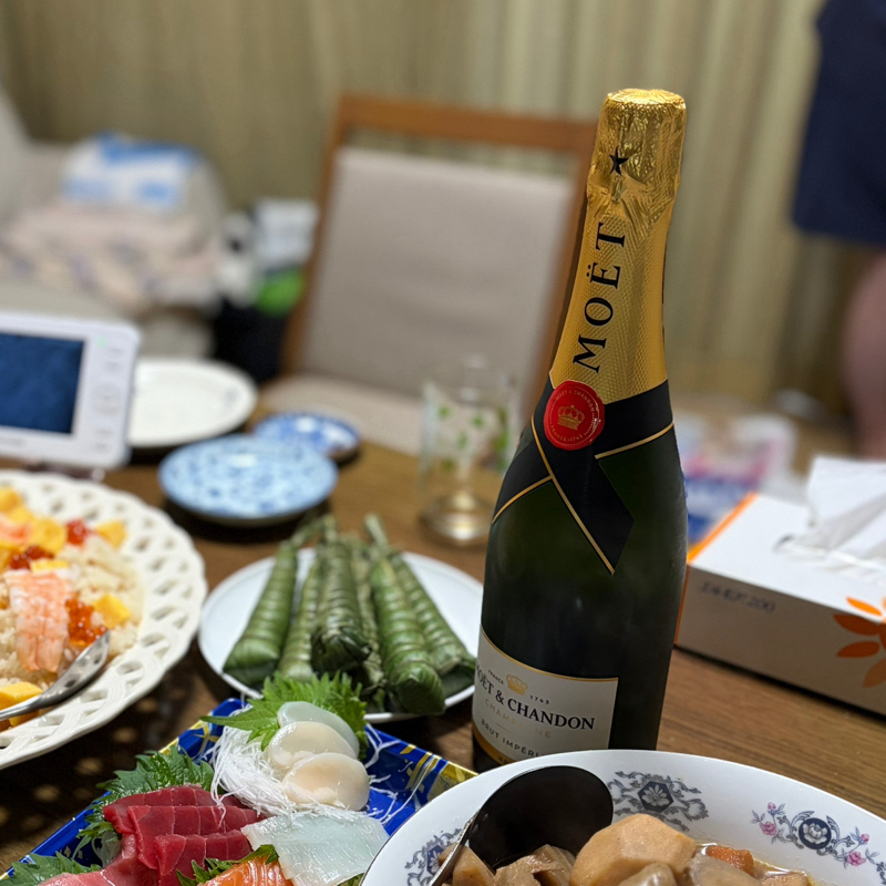 朝ラン7℃。端午の節句でのお㊗️い四連弾と本モノのシャンパンと新企画のなんでもランキング。#1848