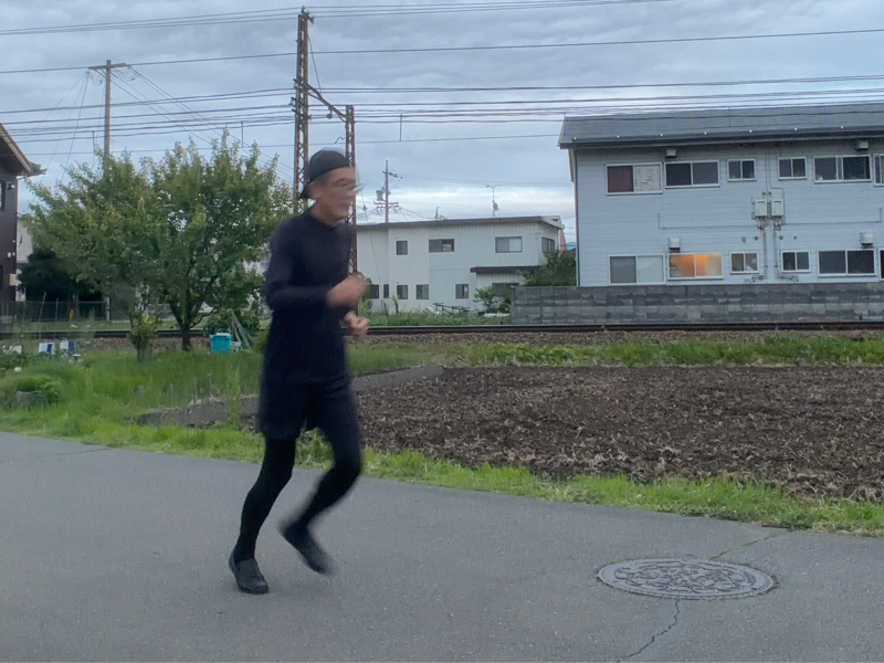 朝ラン15℃。黒装束を身に纏った男の暗躍とリベラルと保守と今話題の東京大学のニュース解説。#1866
