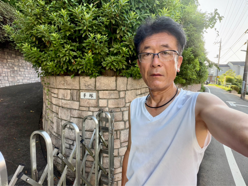 朝ラン26℃。人生初の朝になっても味が変わらないカップヌードルと巨匠のご自宅までの朝ラン。#1930