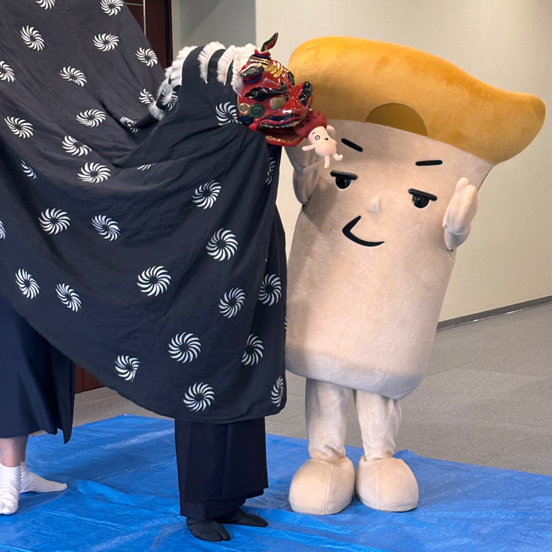 朝ラン17℃。オープンマイクと心の不倫相手と本番の秋祭りとホクト本社でのエリンギとの戯れ。#1987
