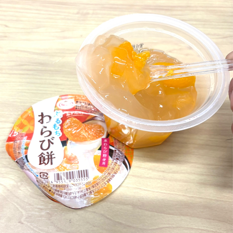 「ぷるぷる わらび餅」の食レポに挑戦してみた！#574