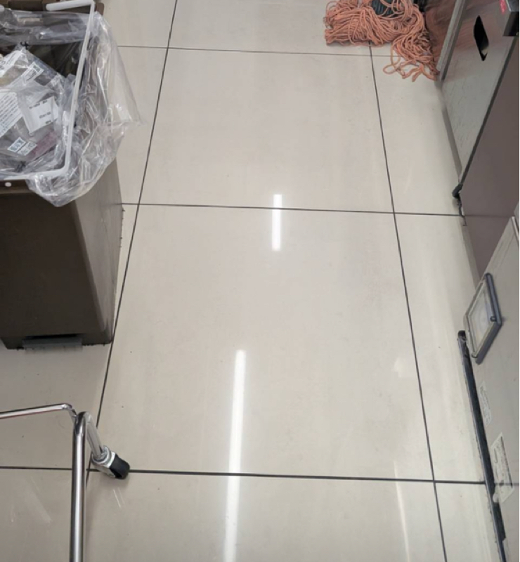 長男が早朝バイトで床を寝れるくらいにキレイにした訳#578