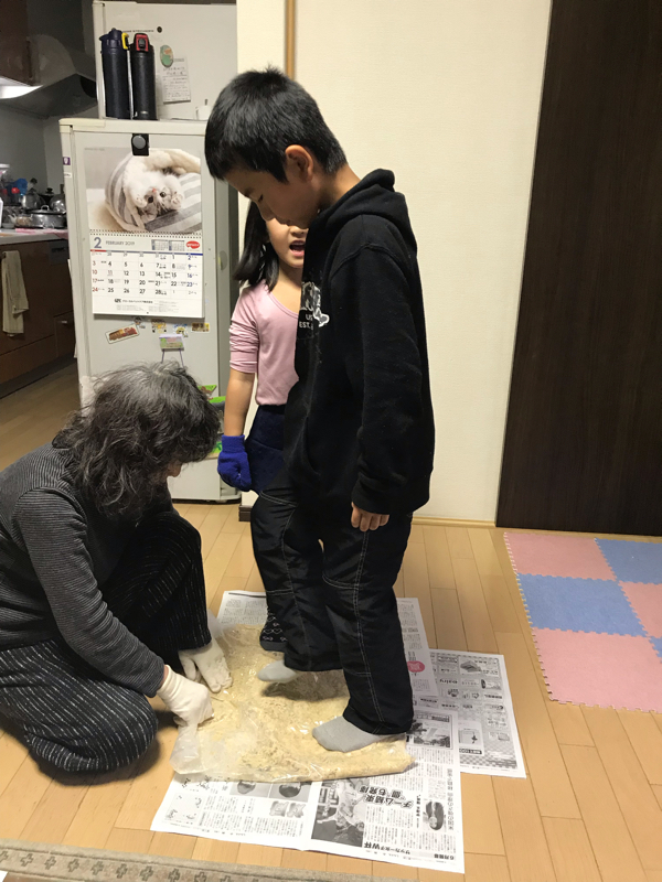 引きこもり2日目！部屋の片づけと味噌作りと主人の誕生日