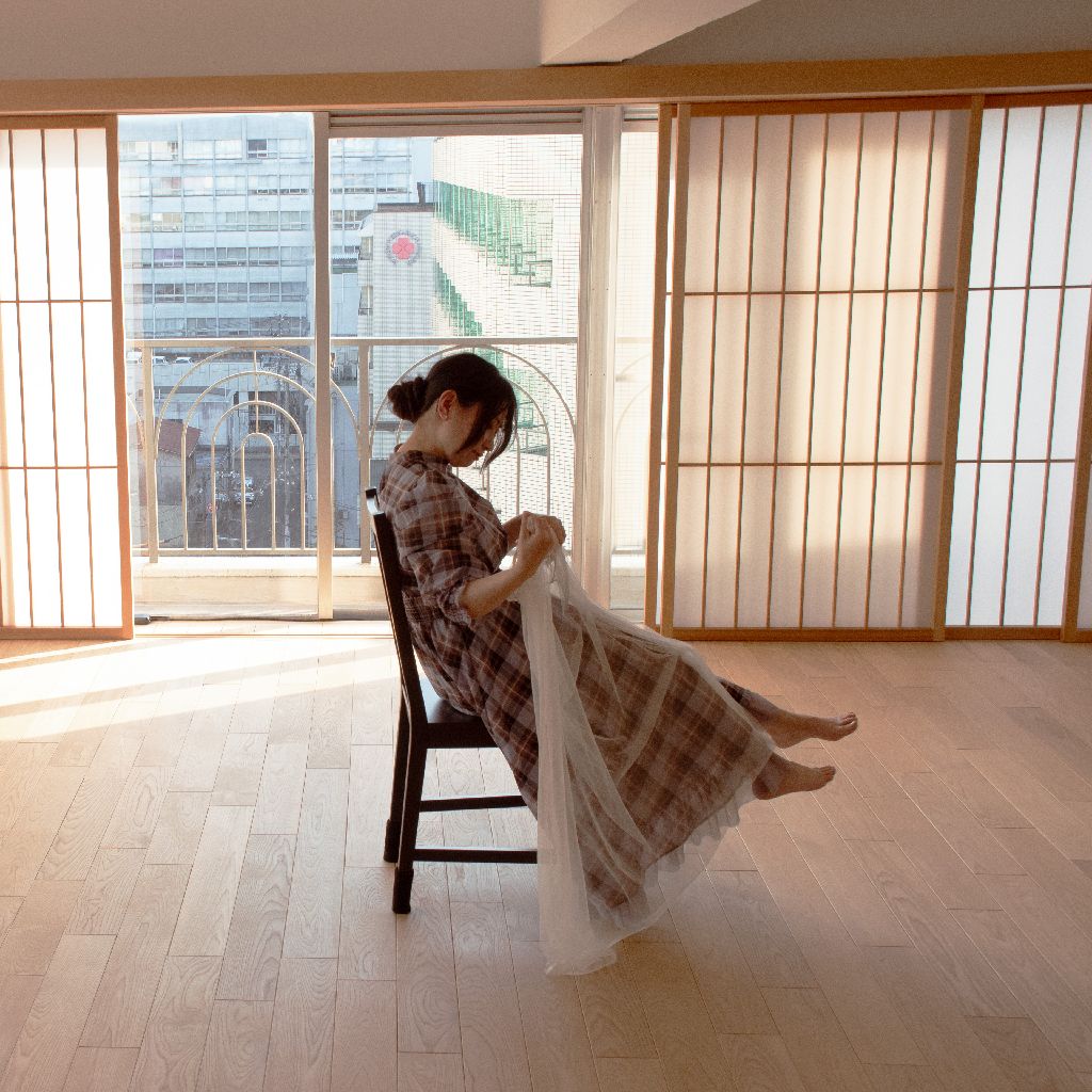藤代、メイク。