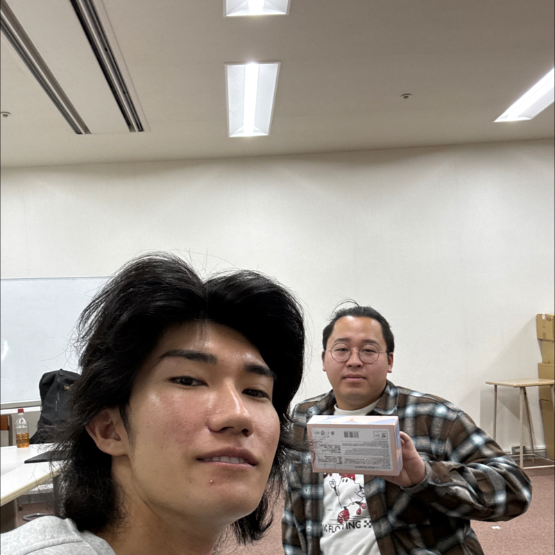 #521  密着の牛