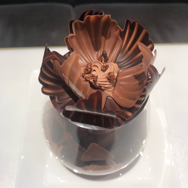 #112  高級なパフェは3000円を超える