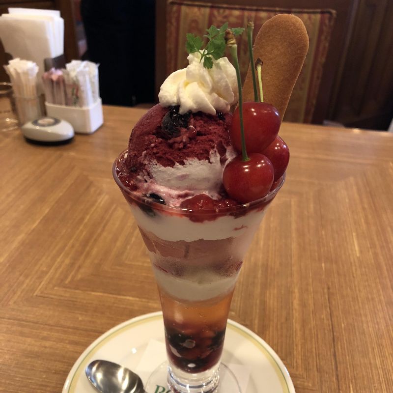 パフェとサンデー、どう違うんですかー？