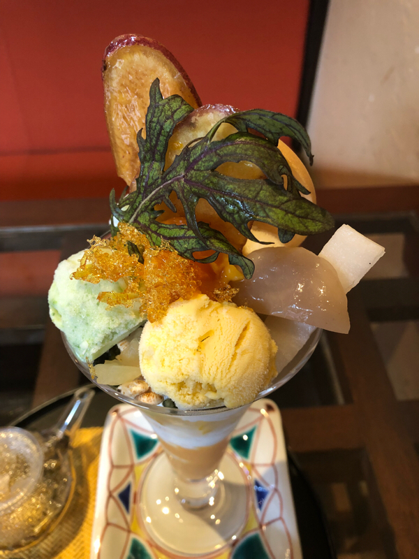 観光とパフェその１