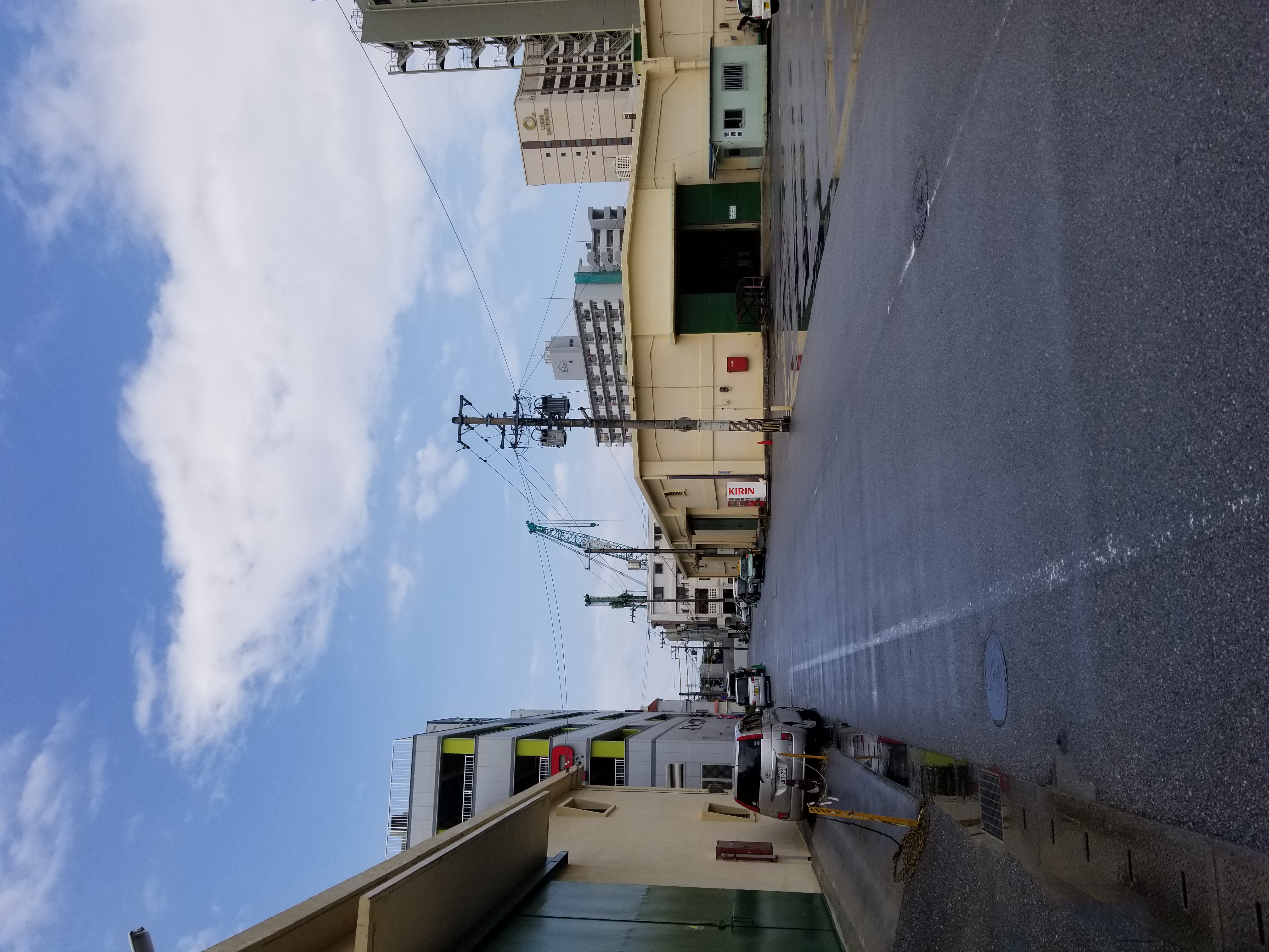 音で旅する沖縄～ホテルから出ようとしたら雨...