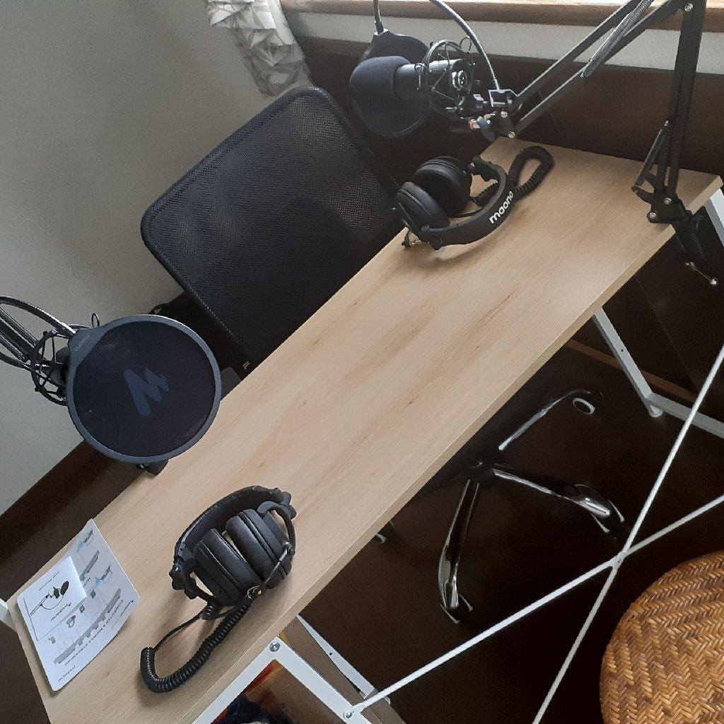 はじめまして❗😉　ラジオトーク本日、デビューです(笑)