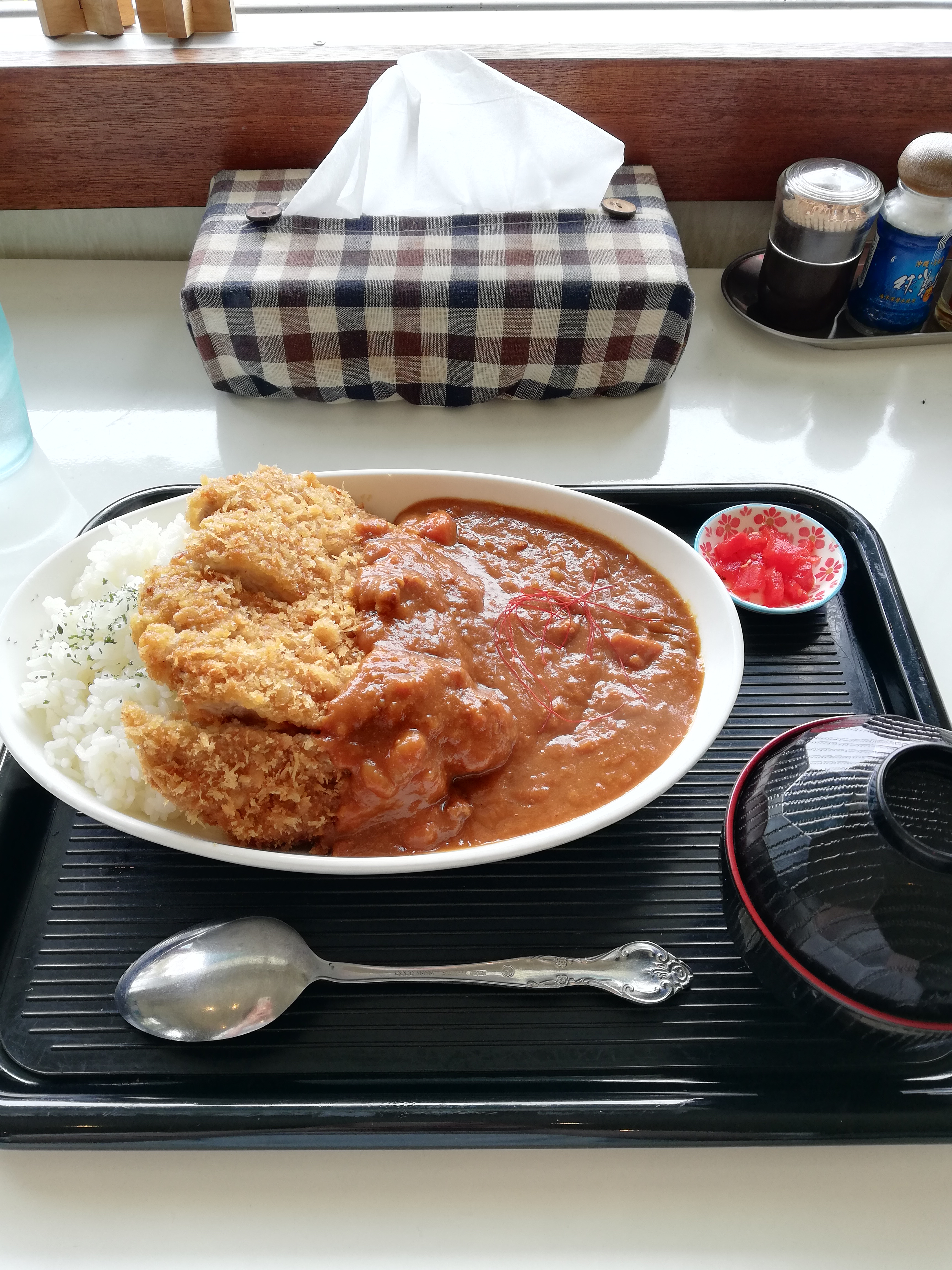 謙遜とマウンティングの境界はどこ？