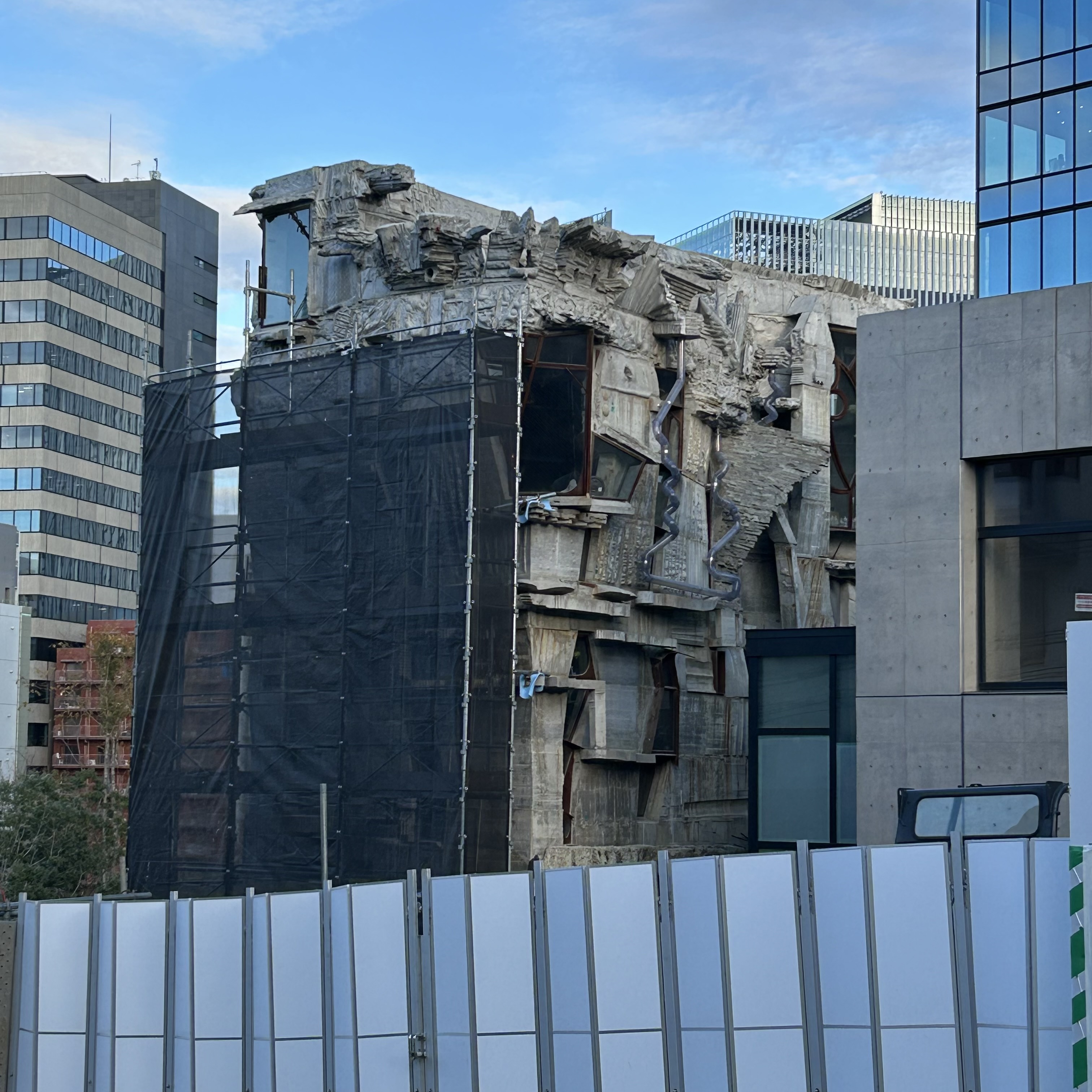 #252-2 【SEASON２】「人生の結晶としてのセルフビルド・蟻鱒鳶ル」