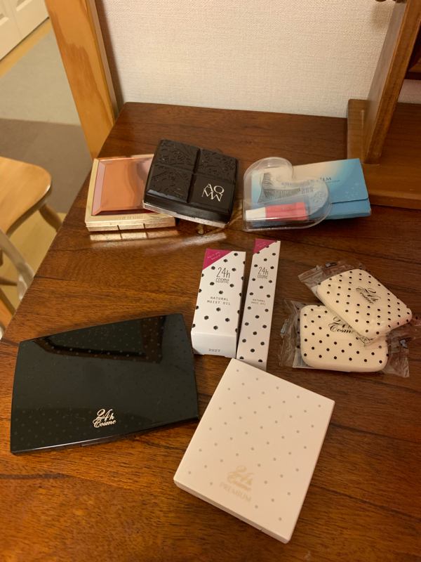 ミニマリストへの道〜コスメ減らすよパート2[日本語]