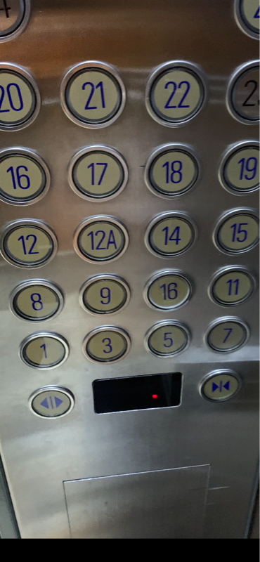 #1タイのエレベーターの話