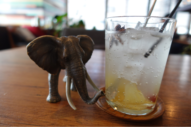 Screen of Life #22「老舗の飲食店も大変な状況だ」