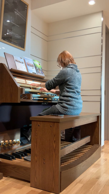 #52 12月29日 ようやくクラシックオルガン弾かせてもらいました