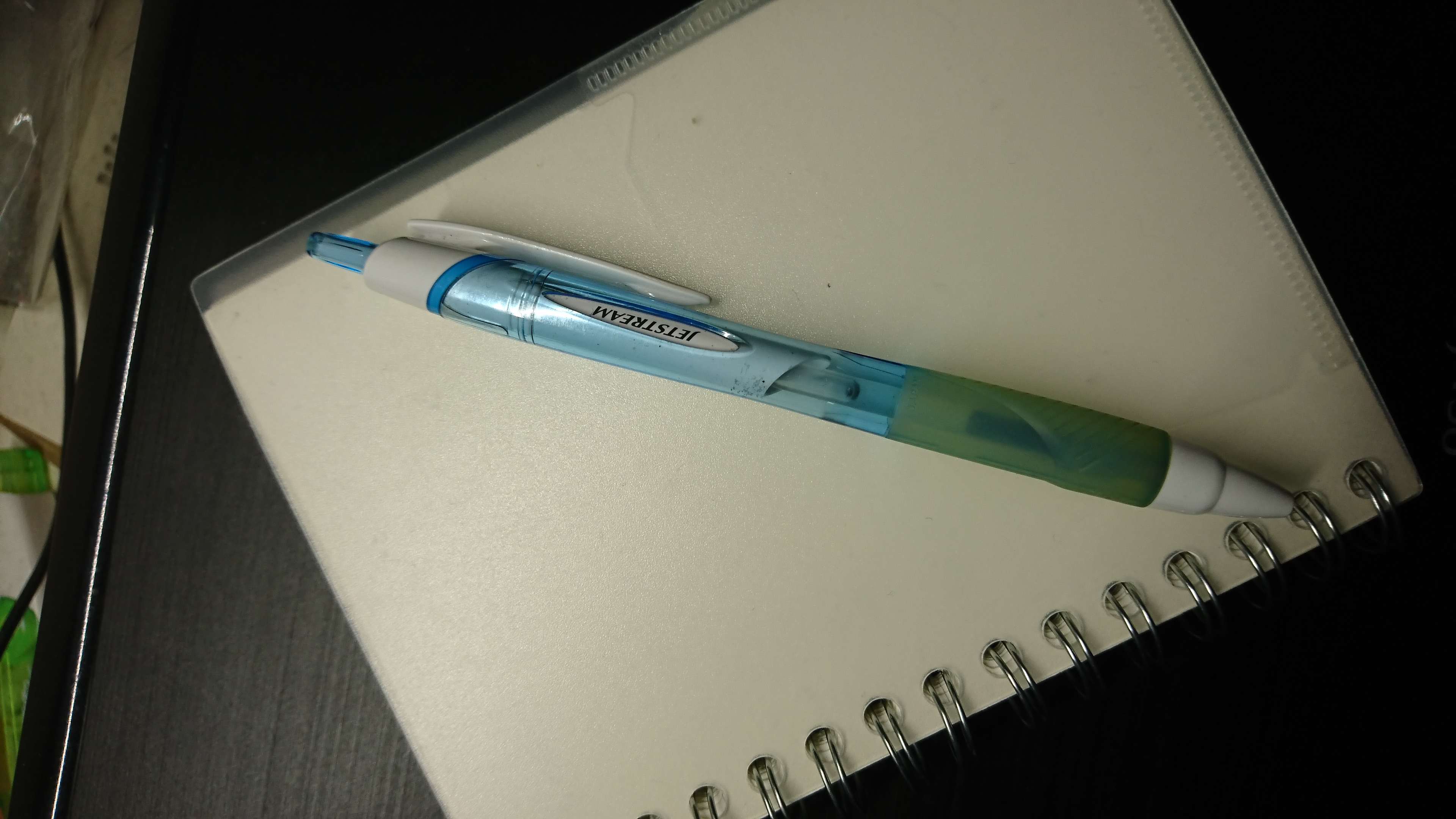 魚々丸ニコンはお喋りが苦手