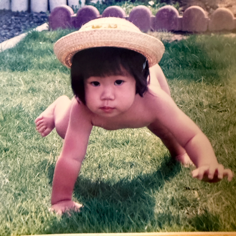 趣味は全裸で四つん這い