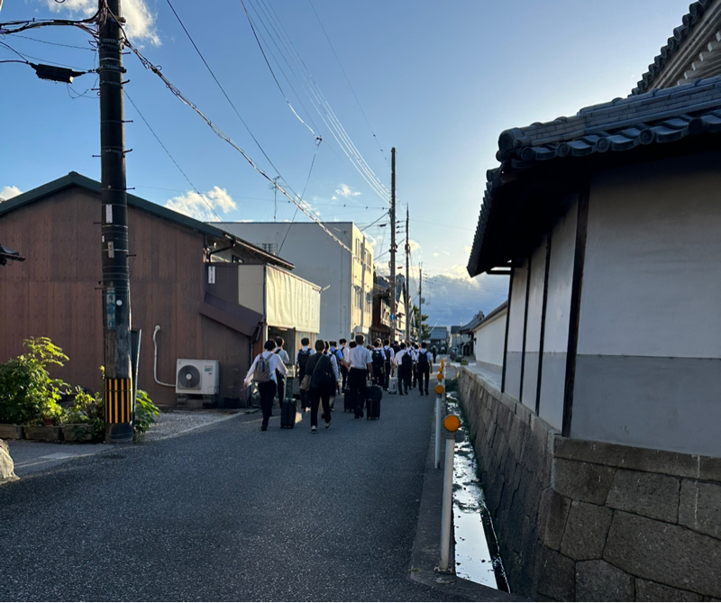 #250112 若手に必要な開けた場所ではない